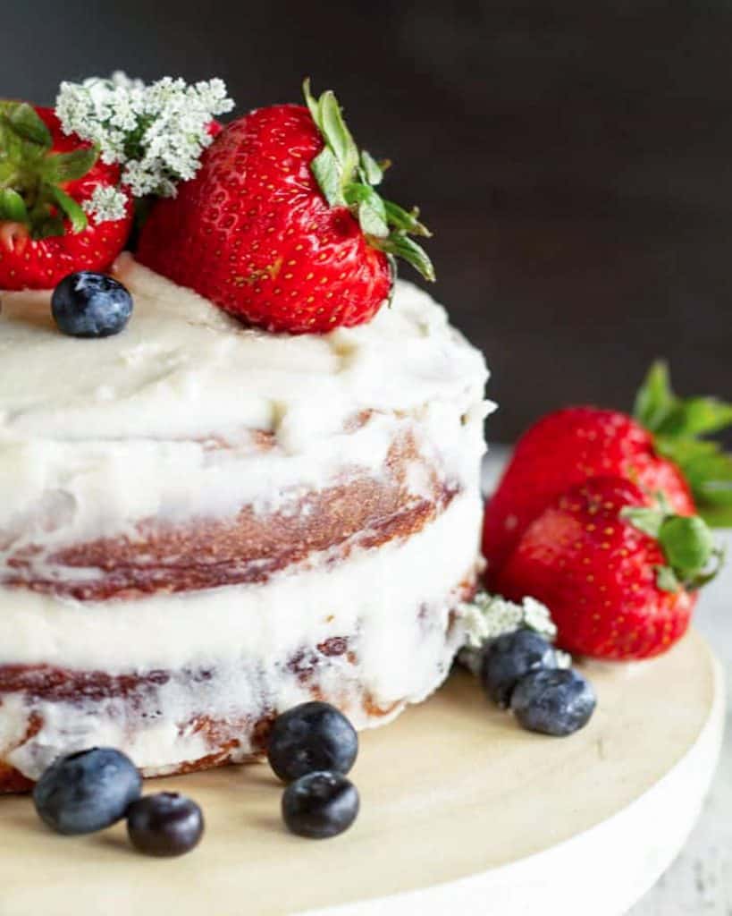 How To Frost A Naked Cake Or Semi Naked Cake For Beginners