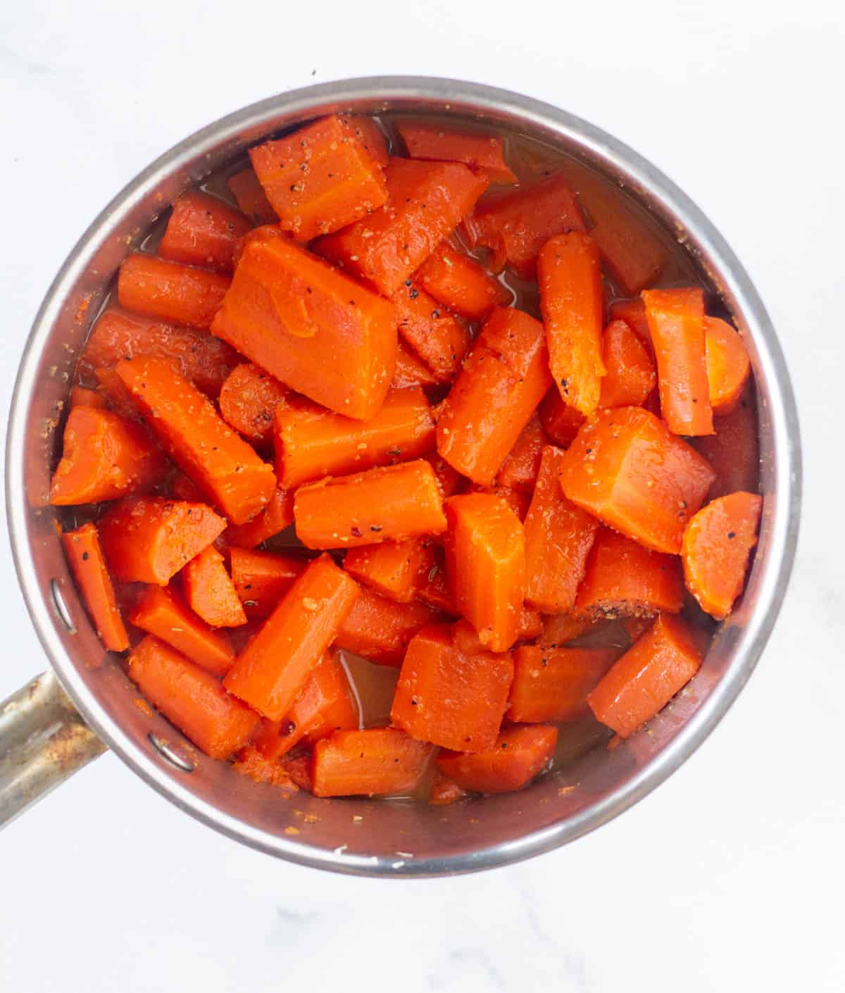 finished carrots in pot