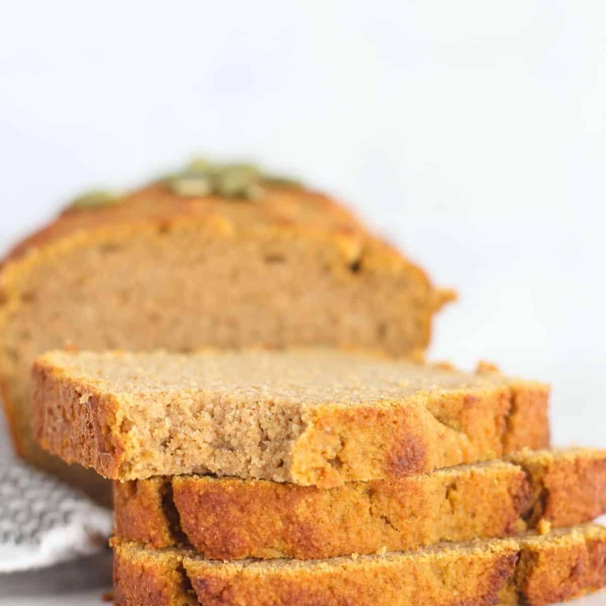 Low-carb Keto Pumpkin Pie With Almond Flour Crust