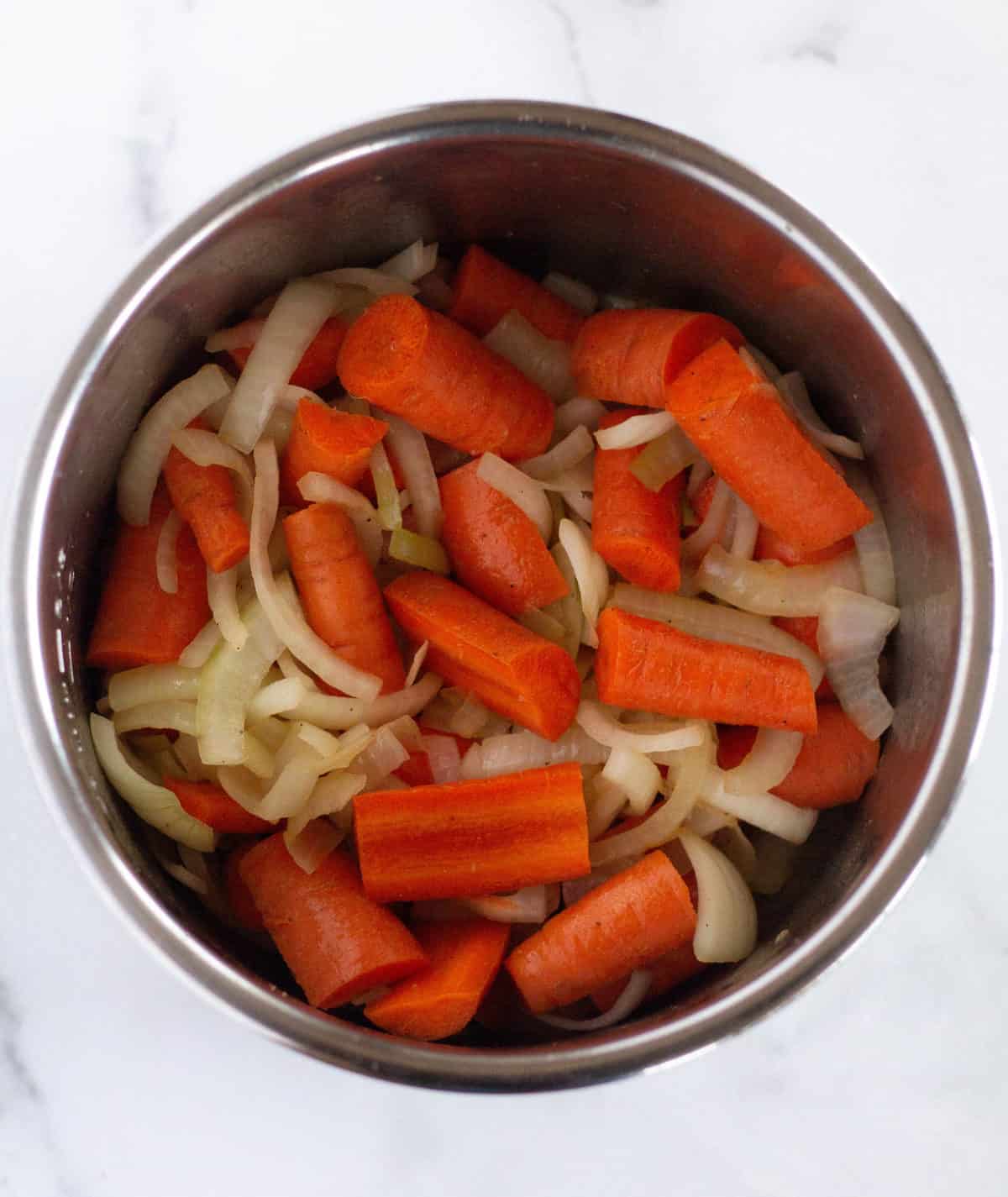 sautéed carrots and onion in instant pot.