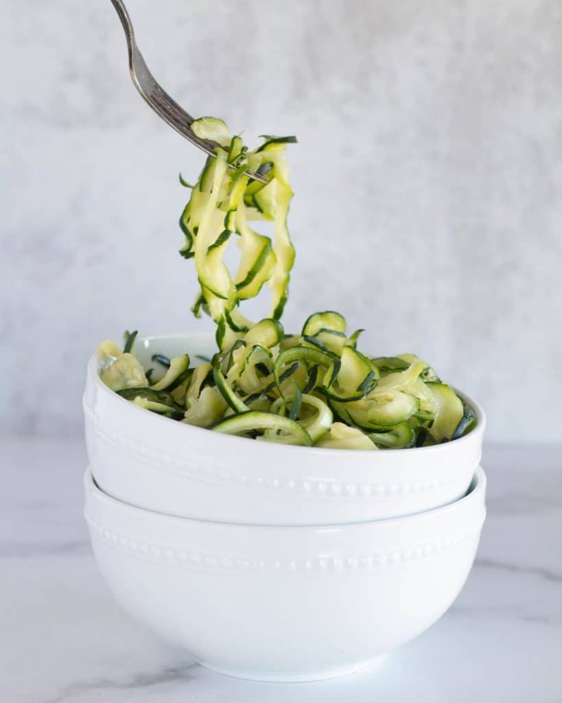 How To Spiralize Zucchini Noodles Or Zoodles Cassidy's Creations