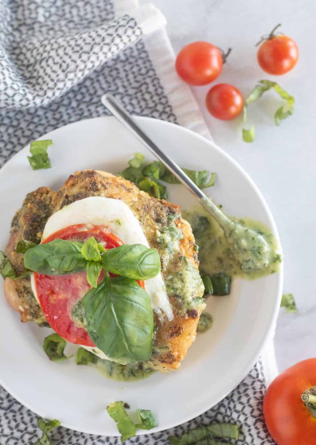 Keto Pesto Chicken LowCarb and Super Easy