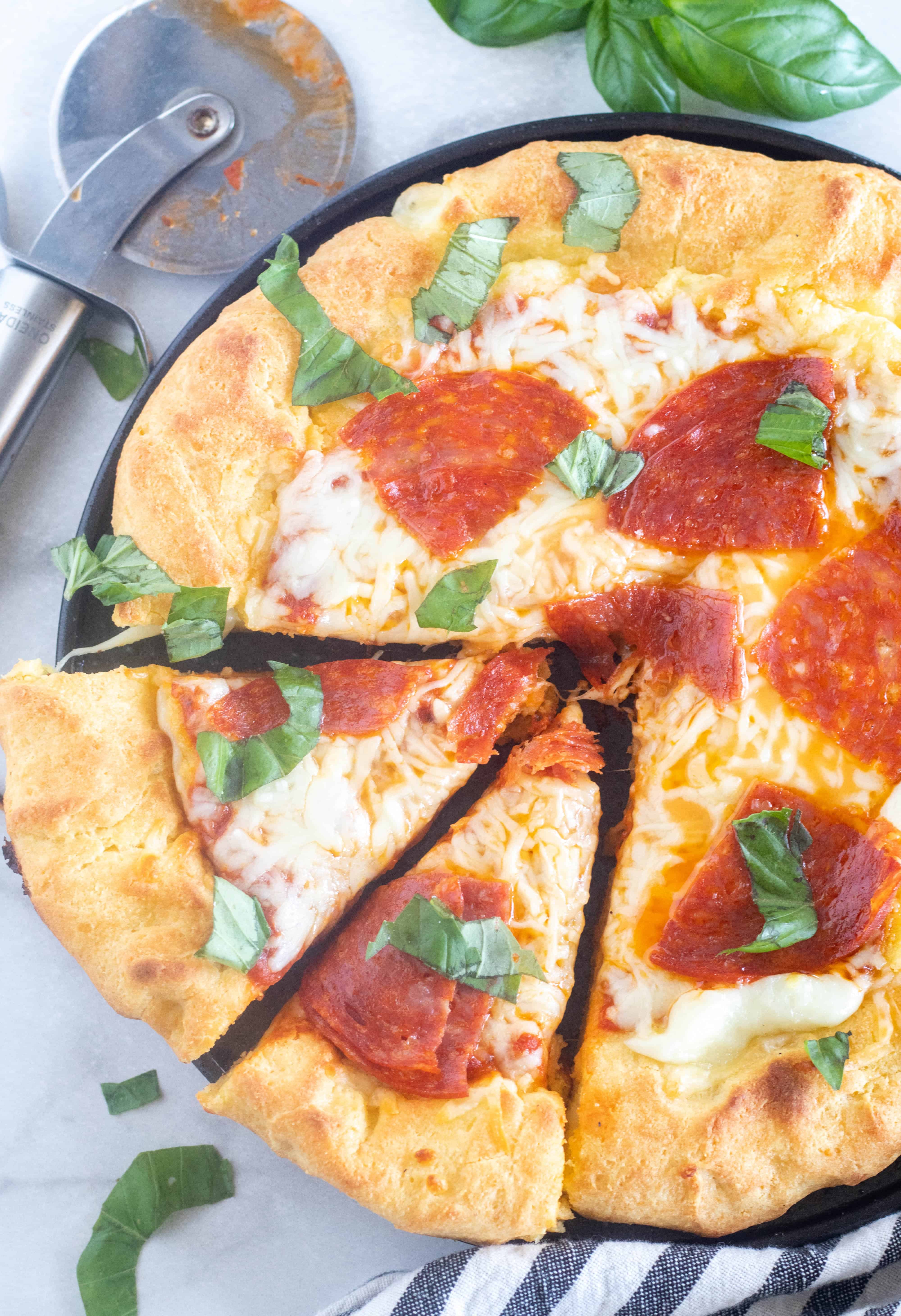 Keto Deep Dish Pizza With Stuffed Crust