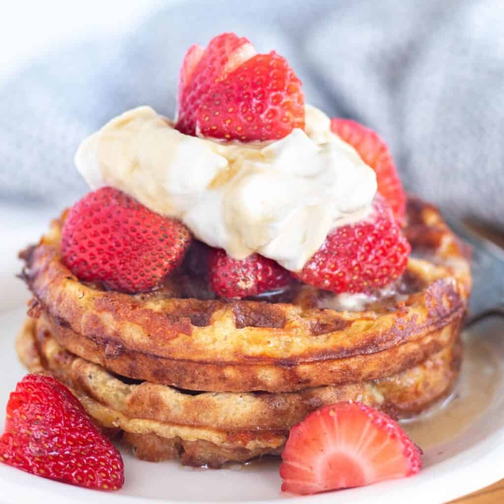 Keto Sweet Chaffle Recipe – Cassidy's Craveable Creations